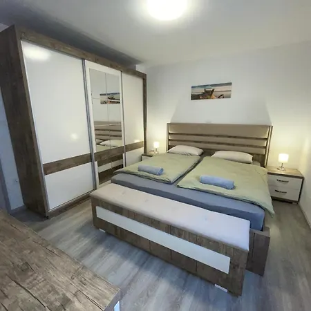 Apartma Dzana * Zaga