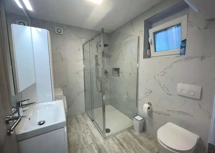 شقة Apartma Dzana Zaga